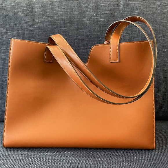 Celine Cabas Bag - Picture 3 of 9